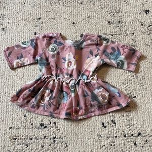 Made by Molly baby girl size 6-9 months floral top